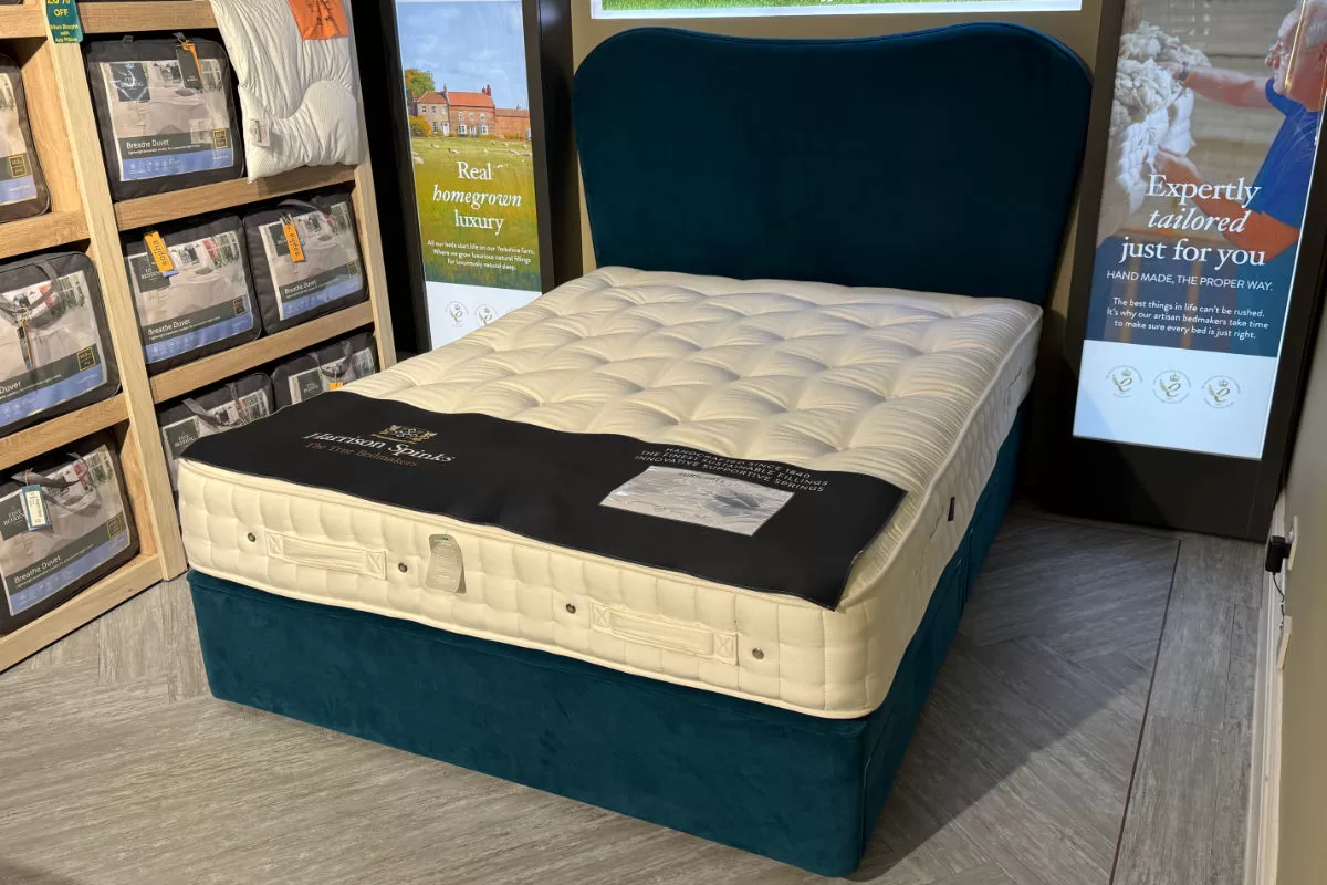 Clearance: Harrison Spinks Turn Free 5750 King Size Divan Set